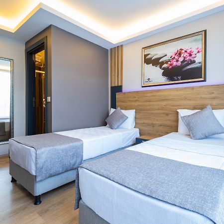 Rush Hotel Istanbul Bagian luar foto