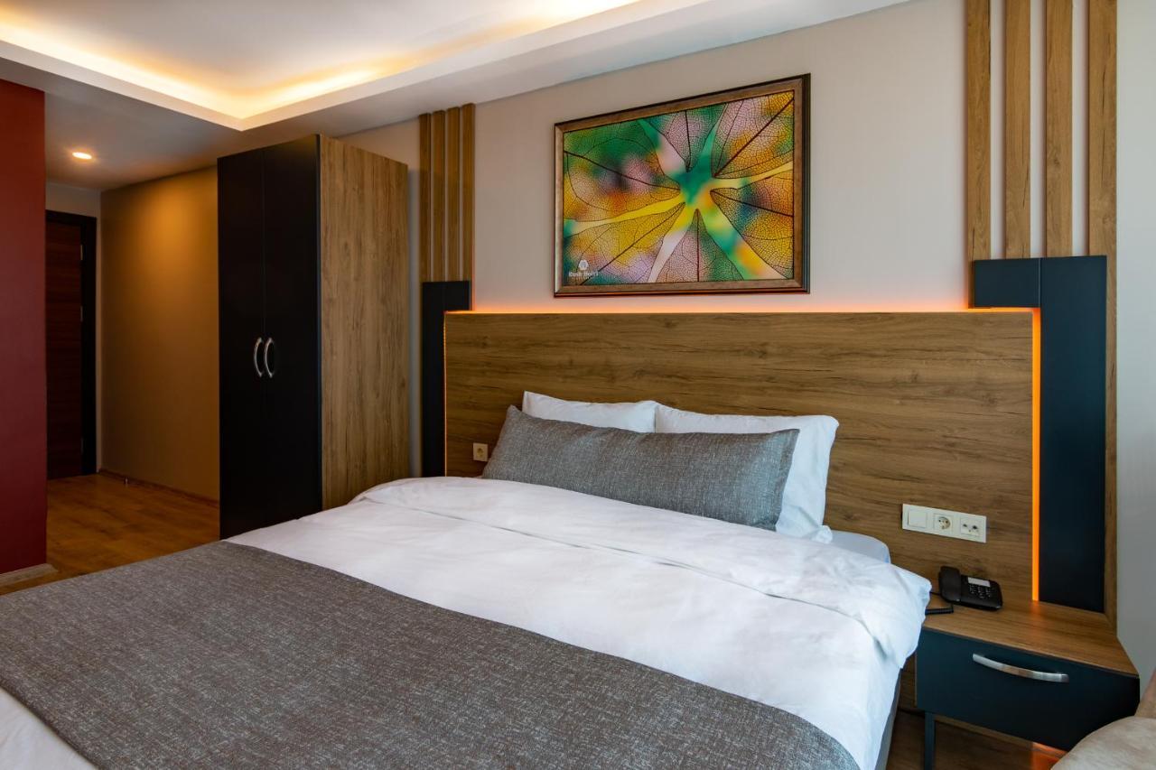 Rush Hotel Istanbul Bagian luar foto