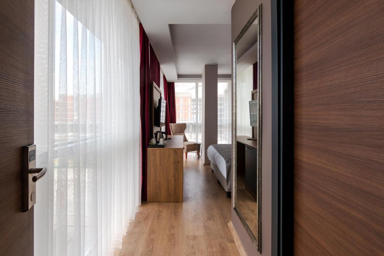 Rush Hotel Istanbul Bagian luar foto
