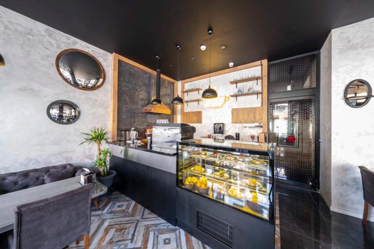 Rush Hotel Istanbul Bagian luar foto